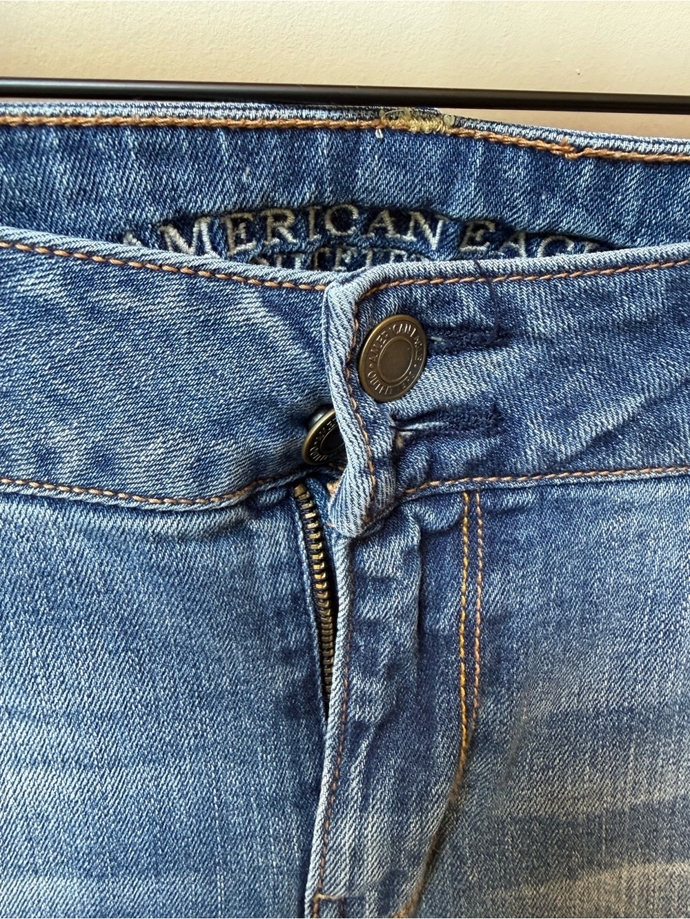 American Eagle Outfitters Distressed Cropped Blue Jeans - Picture 3 of 7